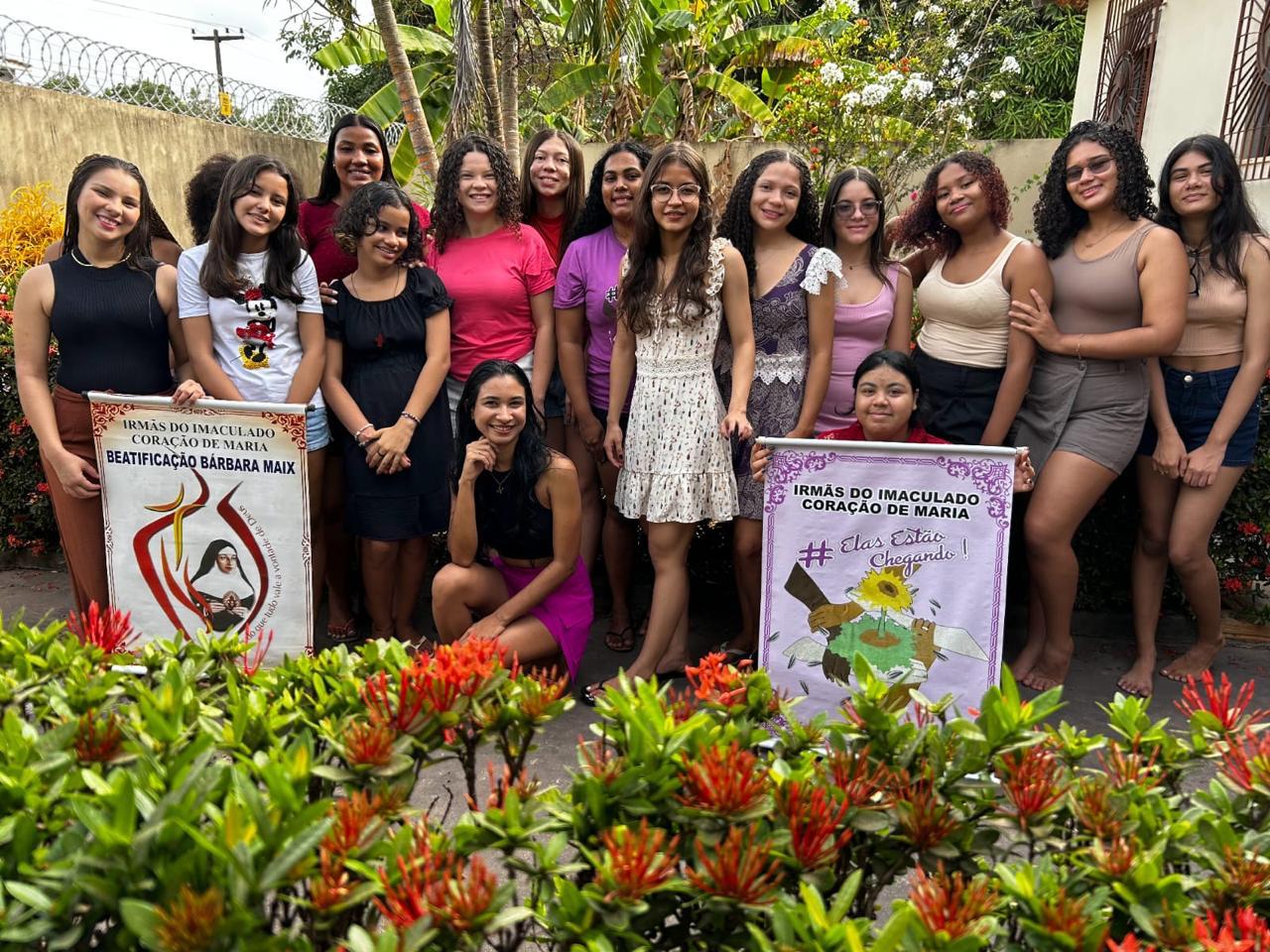 Jovens vocacionadas · Beatificação Bárbara Maix — Brasil